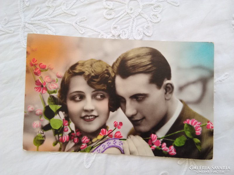 Antik francia kézzel színezett fotólap/képeslap, romantikus, szerelmes pár, 1930 körüli
