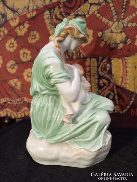 Herend porcelain, mother with child