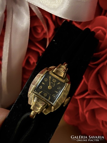 Lady  Luxory watch X13 bámulatba ejtő valódi szépség  !