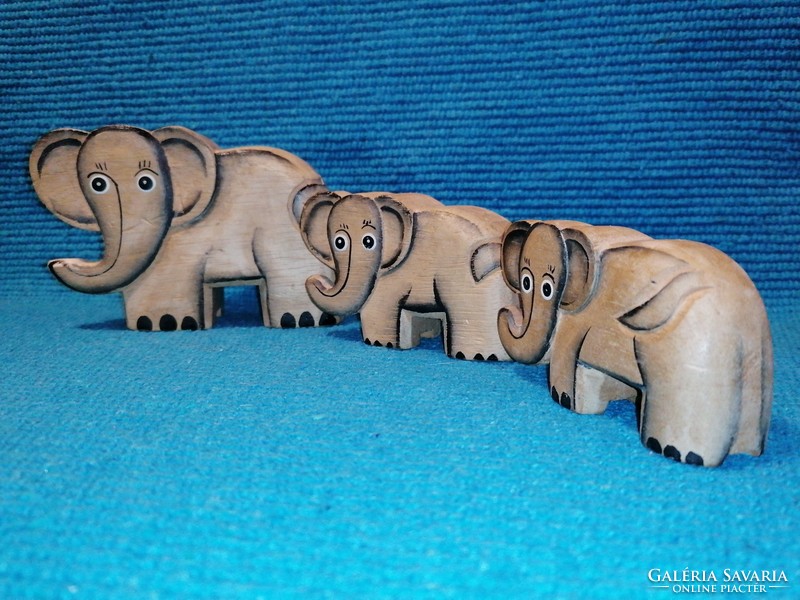 Indiai elefántok fából (121)