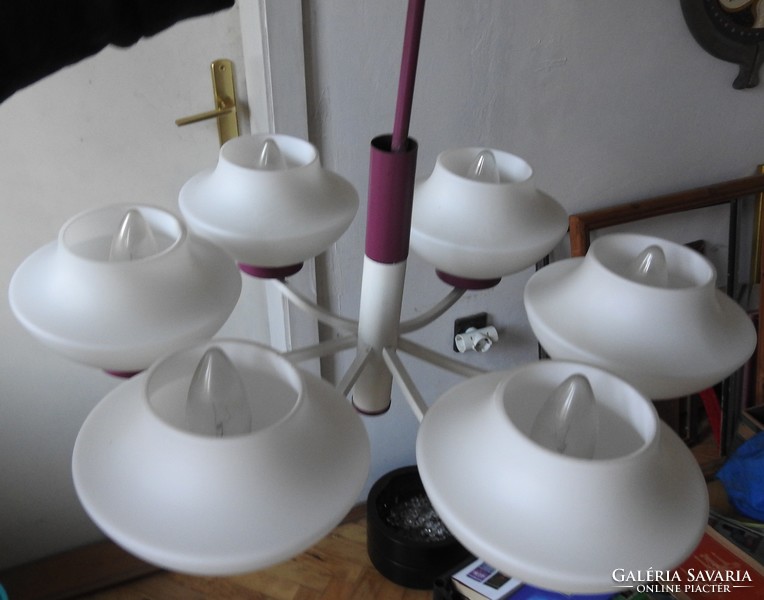 Modern fém csillár lámpa tejüveg extra búrákkal
