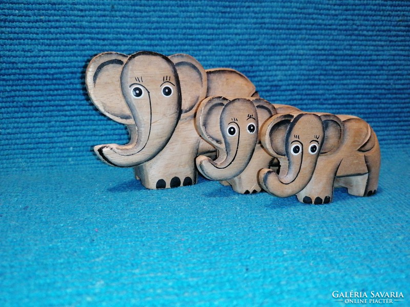 Indian wooden elephants (121)