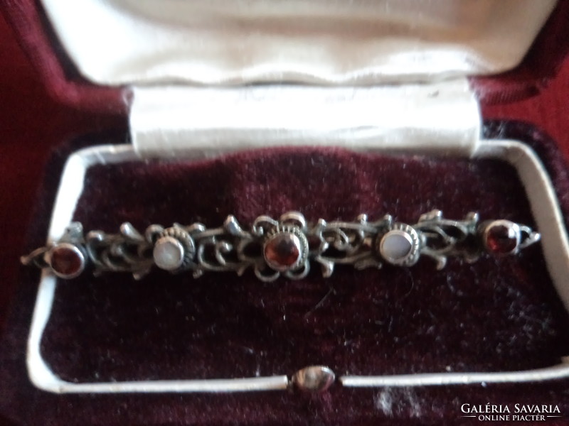 Antique collar pin - silver brooch - decorated with mother of pearl and polished garnet stones