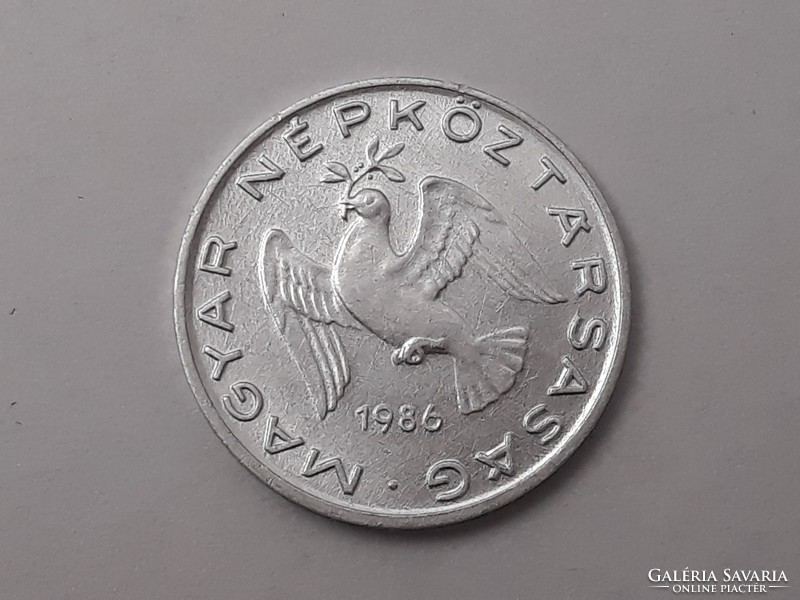 Hungary 10 pence 1986 coin - Hungarian alu ten pence 1986 coin