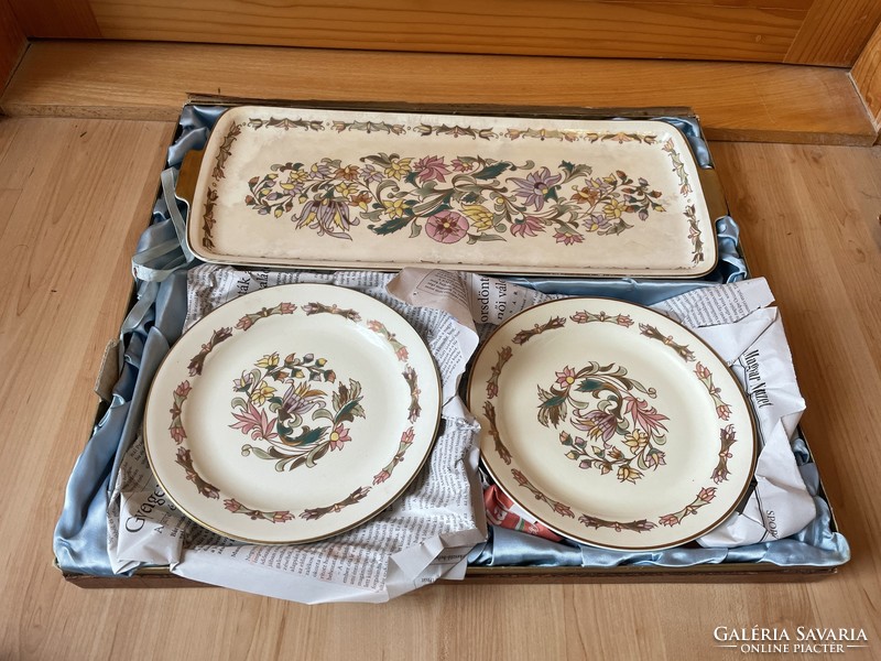 Zsolnay cake sandwich set with flower pattern for 6 people