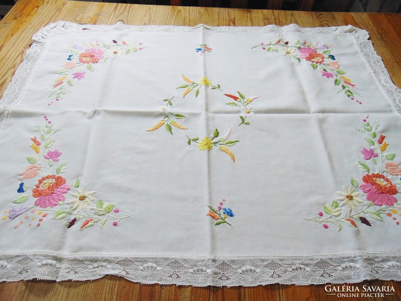 Embroidered tablecloth with lace edge needlework 80 x 60 cm.
