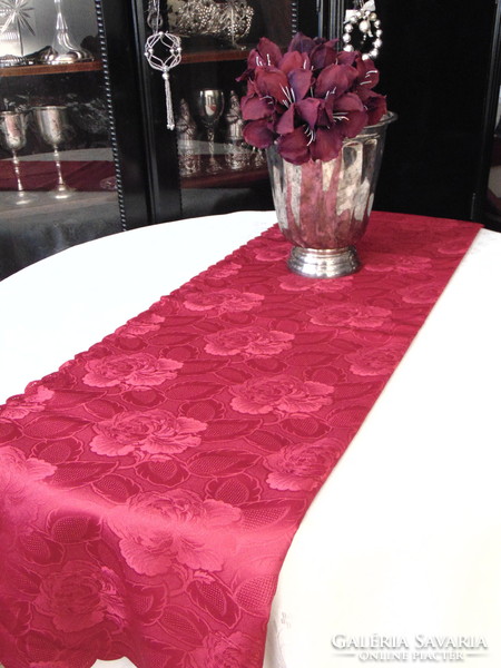 Burgundi vörös selyemdamaszt asztalterítő 155 x 294 cm téglalap