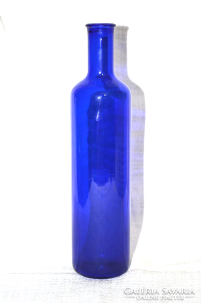 Blue glass (larger) (dbz 00108)