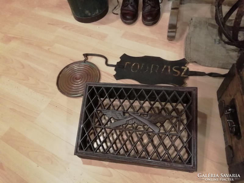 Barber footrest, old cast iron and wooden footrest, for collectors