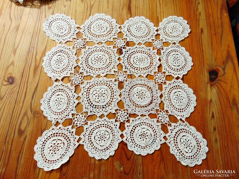 Lace tablecloth, needlework 40 x 40 cm.