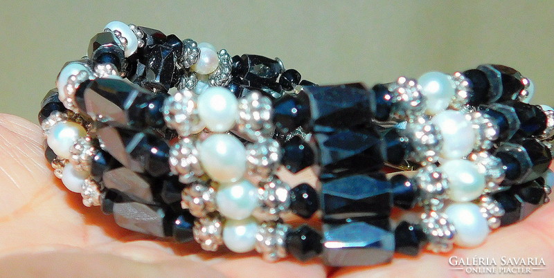 Pearl-hematite necklace-bracelet with the healing effect of magnetism 94 cm