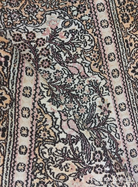 Caterpillar silk 127x182 hand-knotted Persian carpet mm188