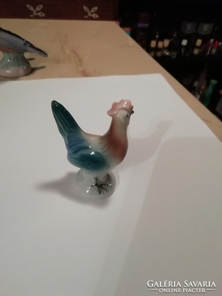 Foreign porcelain cock is rare