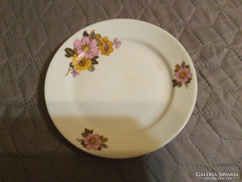 Alföldi  rózsás tányér 17 cm