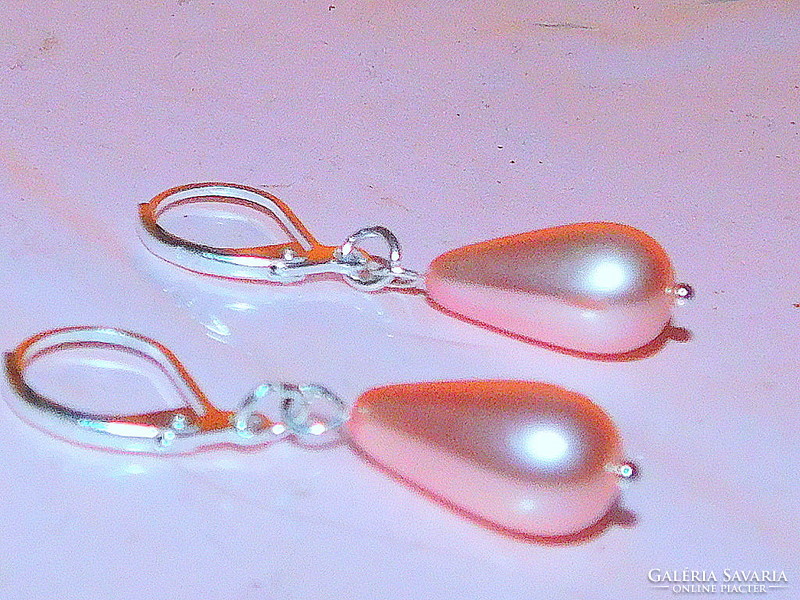 Pink shiny pearl drop pearl earrings