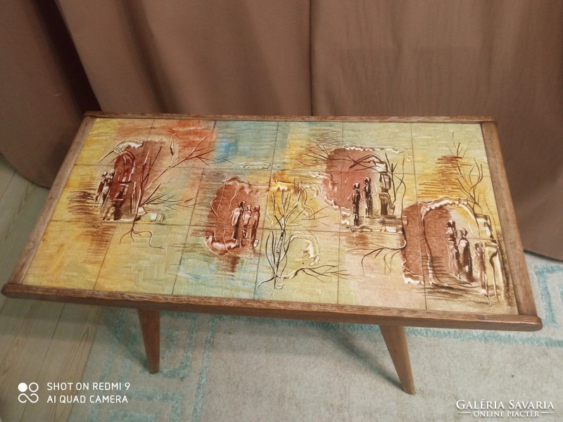 Iparművész retro asztal