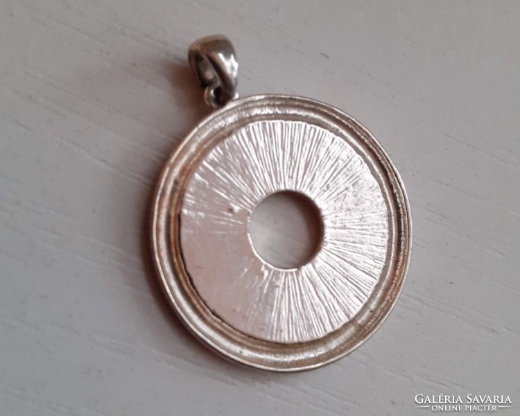 Retro beautiful condition pendant inside mother of pearl inlay