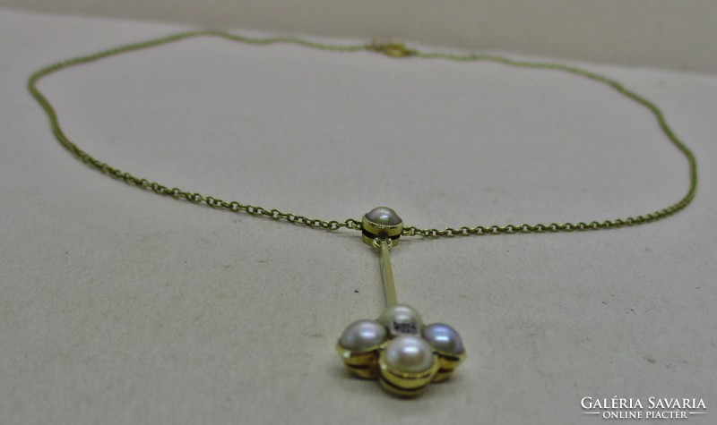 Special antique art deco gold necklace with sea pearls and diamond ornaments