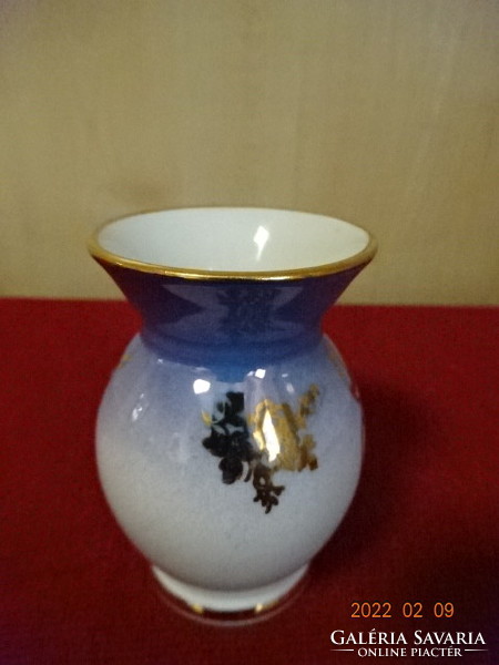 German porcelain vase with a picture of a guerrilla, 7.5 cm high. He has! Jókai.