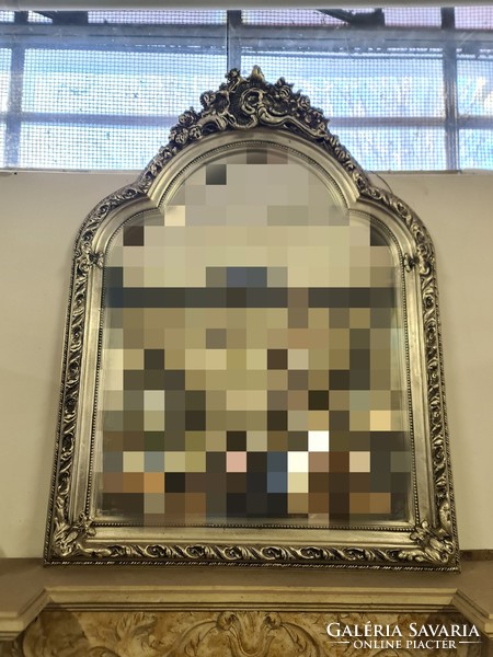 Ezüst színű barokk stílusú tükör