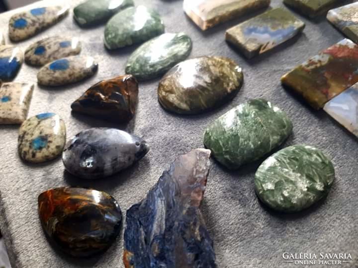 Real seraphinite merlinite cabochons and landscapes can be included in six jewelry !!