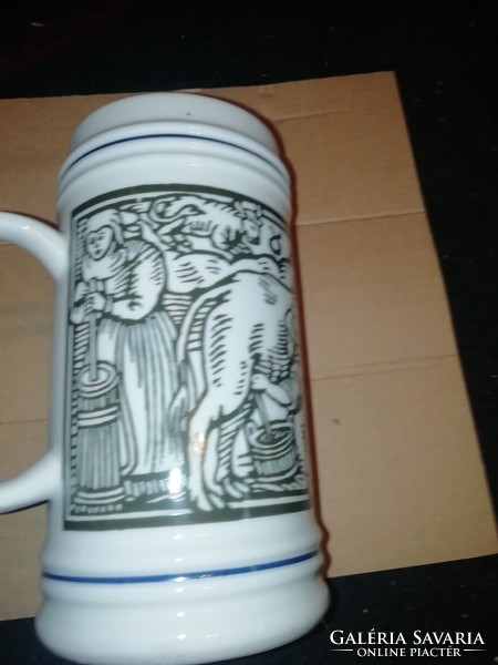 Hollóház porcelain jug in perfect condition