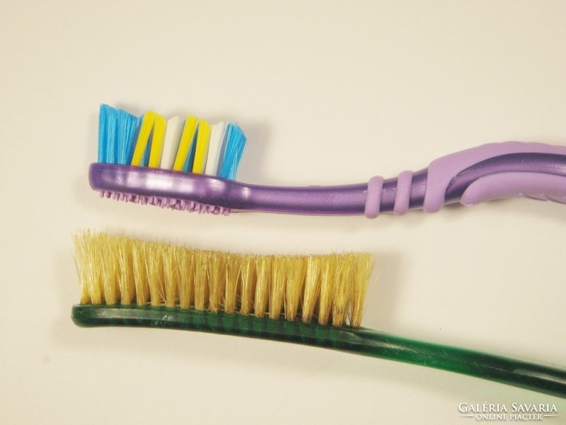 Retro tip-top toothbrush - protects against hot water - from the beginning, large size, plastic - 1960s