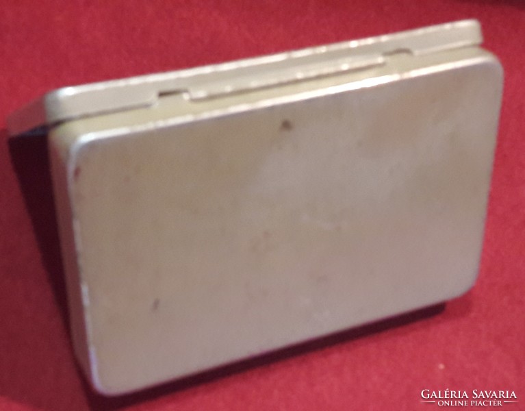 Old metal cigarette box, tin box (m2174)