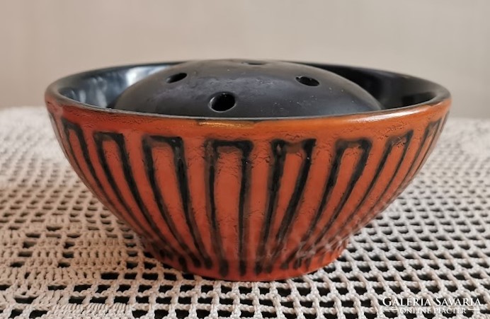 Retro vase, pot, ikebana marked pond