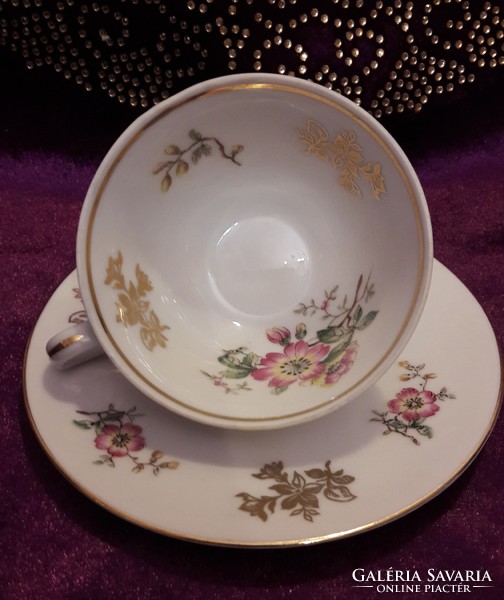 Porcelán kávés csésze tányérral (L2182)