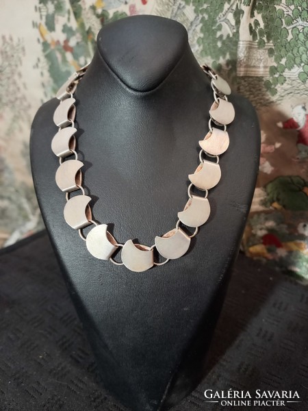 Design silver necklace