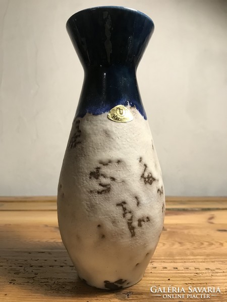 Retro west-german ü-ceramic decorative vase t-142