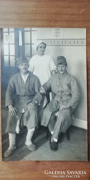 Antique soldier photo from the hospital in 1915