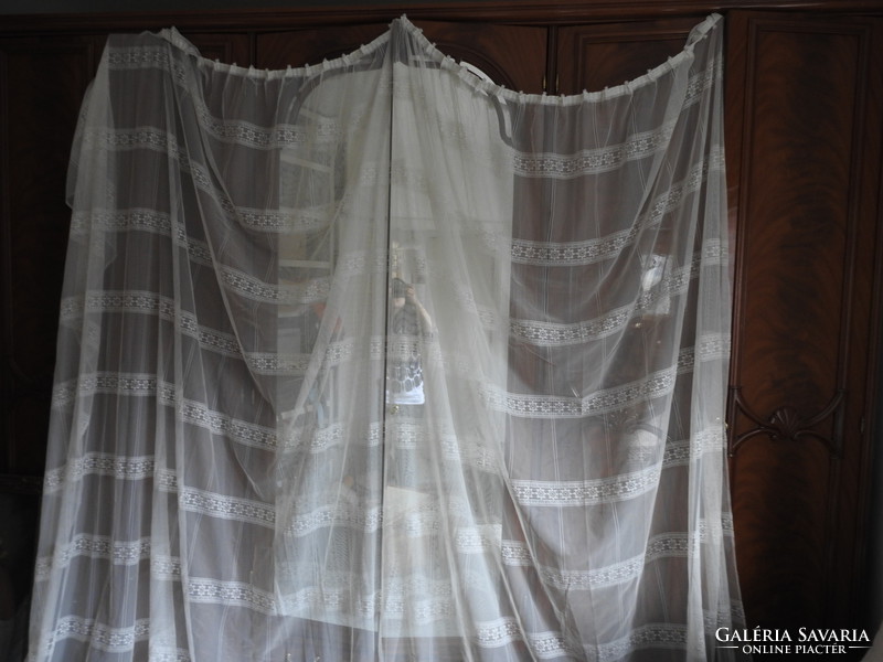 Huge old lace flower pattern lace curtain - lace curtain