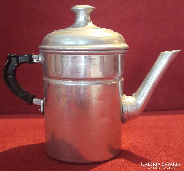 Retro fém kávés kanna (M 2241)