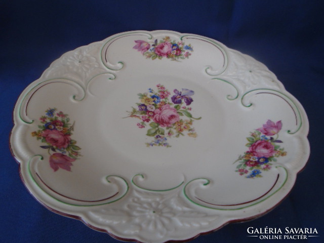 Zsolnay decorative plate decorated with wonderful antique flowers with larger convex patterns