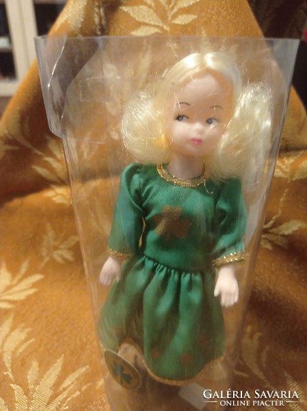 New condition retro plastic doll