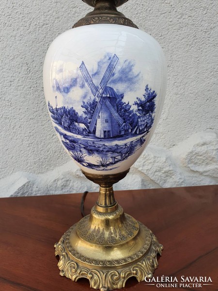 Delfti porcelán asztali lámpa
