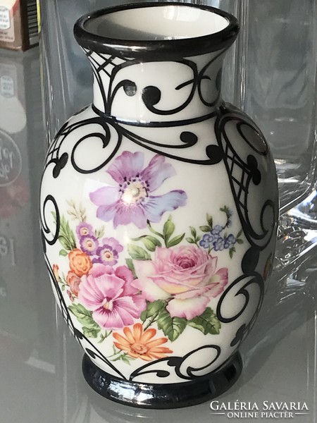 Bohemia porcelán váza  ezüst dekorral, 12 cm magas