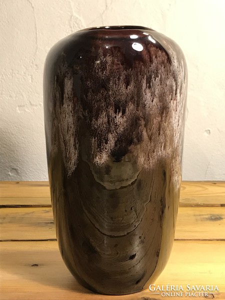 Retro glossy brown minimalist vase t-173