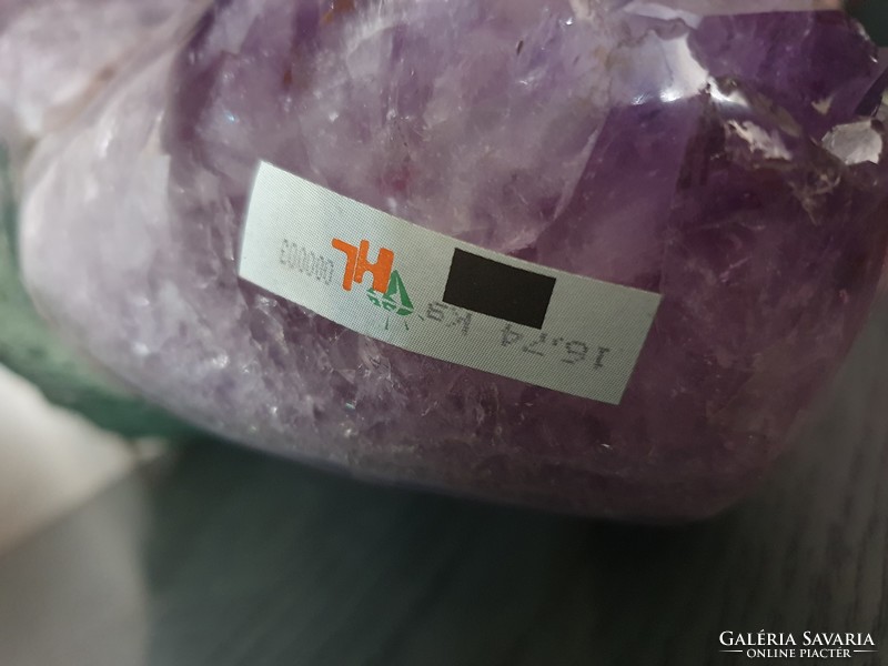 Amethyst mineral geode 16.7 kg