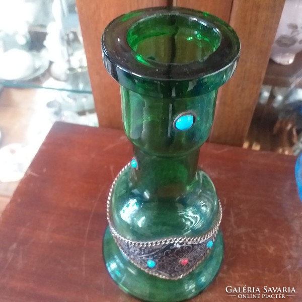 Green glass vase decorated with stones, shisha.22 Cm.