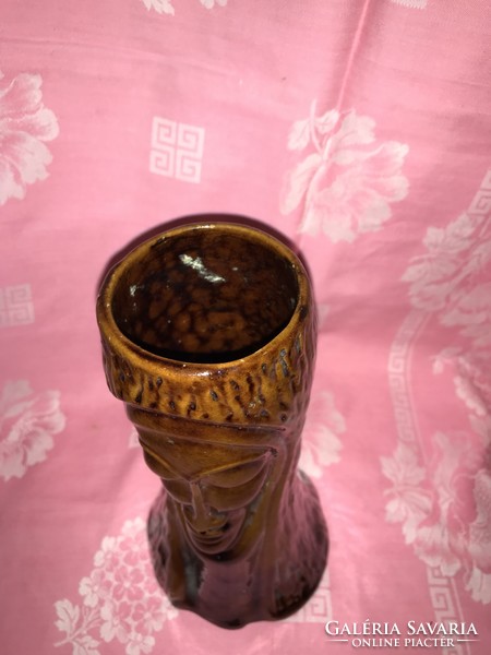 Fa faragást utánzó kerámia váza