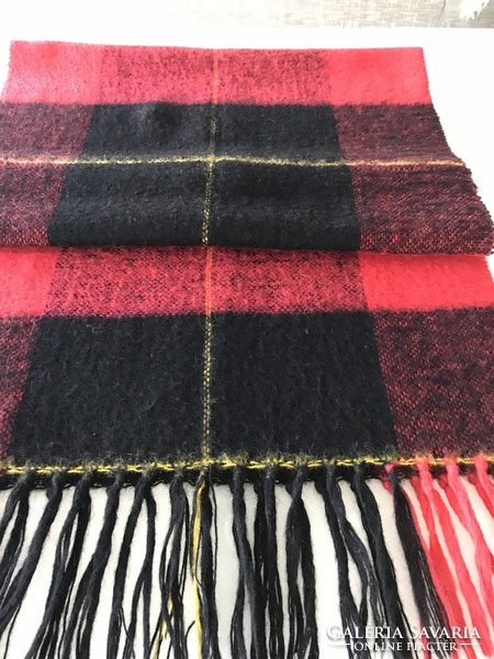 Huge wool scarf from Scotland, 170 x 54 cm, new!