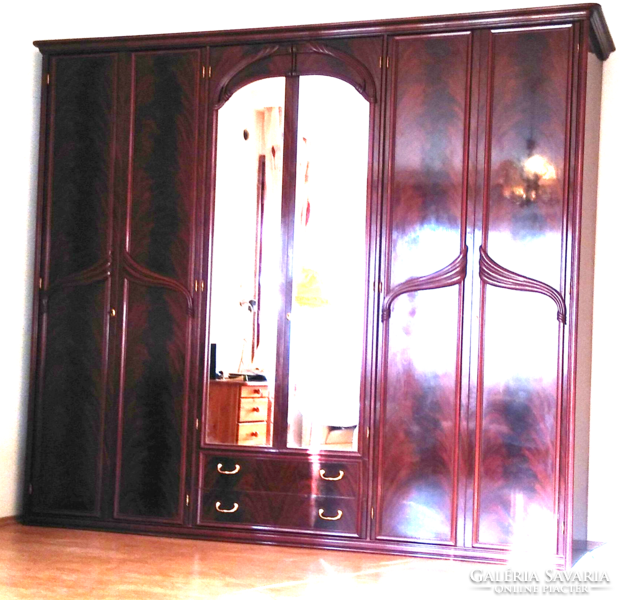High-gloss Italian tutto mobile 5-piece hanger, 2 drawers, 3 shelves wardrobe 6 doors 2 mirrors