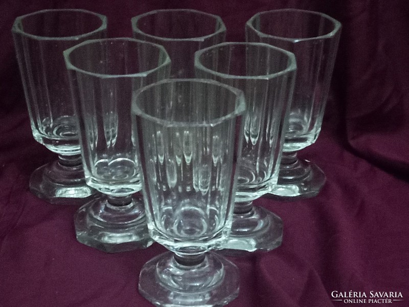 6 darab hámozott biedermeier talpas pohár a 19. század elejéről