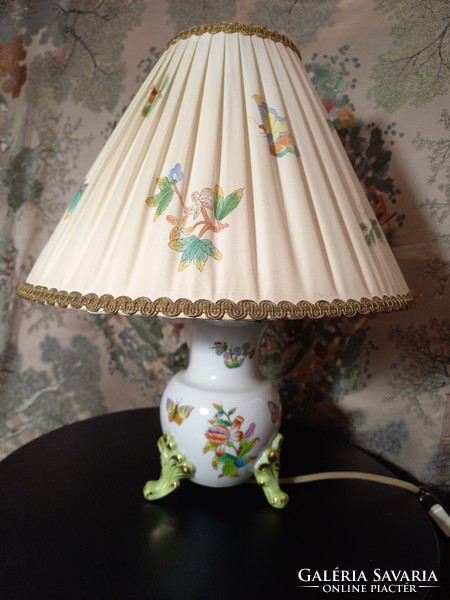 Herend victoria patterned, porcelain lamp
