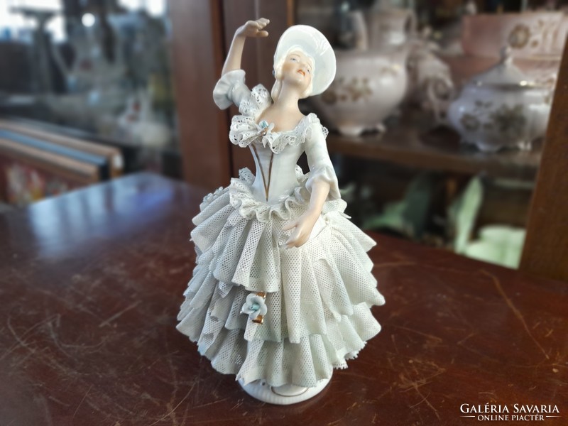 Német,Germany Unterweissbach Porcelán Táncoló Tüll Szoknyás Női Figura. 18.5 cm.