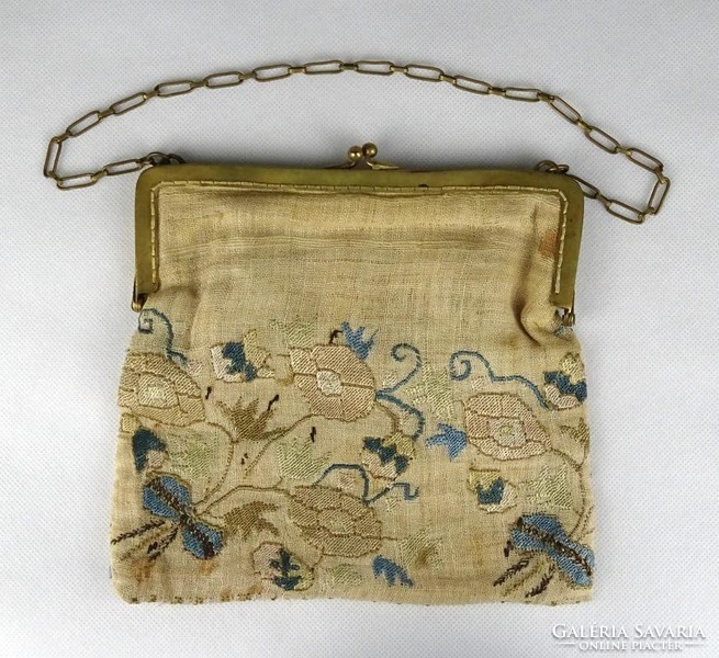 1H710 Gyönyörű antik réz csatos hímzett színházi táska