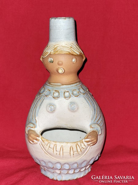 Kiss Roóz Ilona (1920-2010): Figurális váza, mázas kerámia, kézzel festett, jelzett, hibátlan